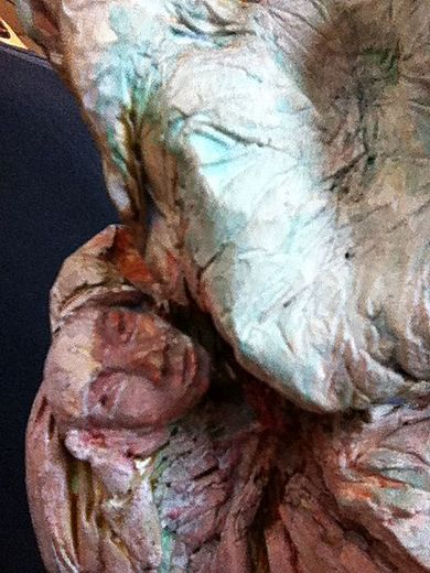 Bed Vortex, a sculpture by Wayan. Detail: face.