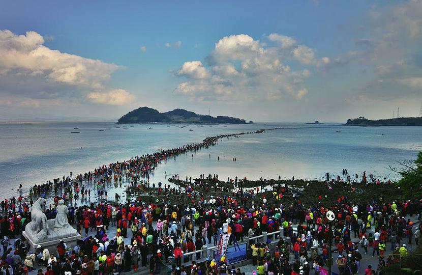 Festival celebrating land bridge between Jindo and Modo Islands, South Korea