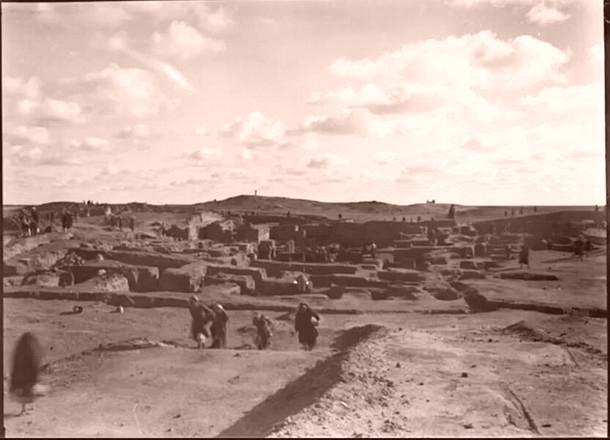 Tell Asmar in Iraq, in 1930s