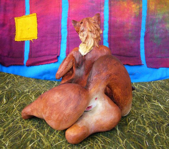 'Vixentaur'; unfired clay sculpture by Wayan. Click to enlarge.